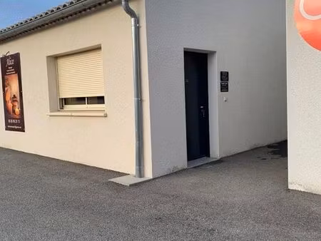 local professionnelle à louer - vallon pont d’arc