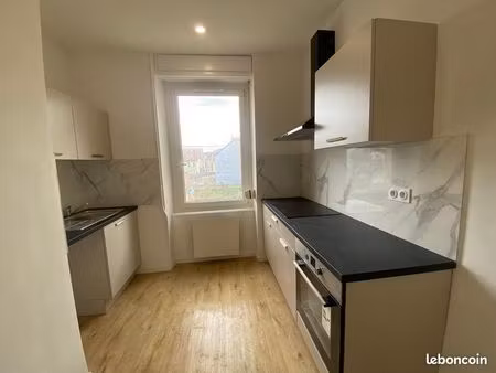 belfort - superbe f2 refait à neuf