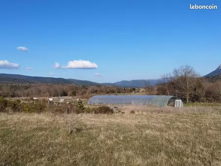 terrain + mobile home + maraîchage