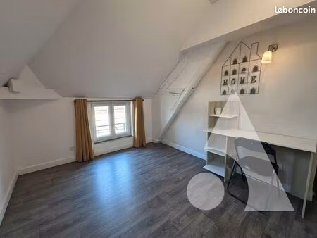 studio 1 pièce 25 m²