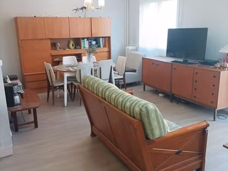 appartement 3 pièces 62m2 à 2mn du rer e