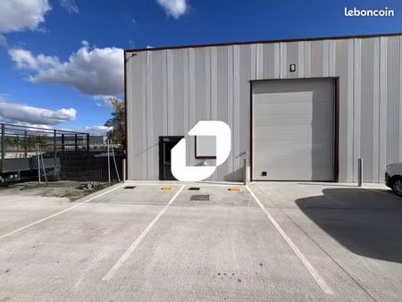 local d'activité 250 m²