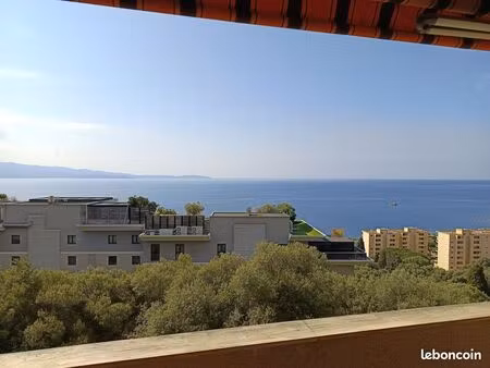 appartement sur les sanguinaires excellent état