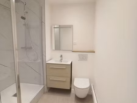 loue appartement 3 pièces - 70 30m² avenue charles de gaulle - charleville mézières