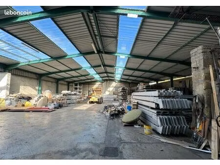 local industriel 500 m²