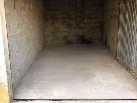loue garage