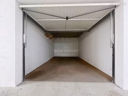 parking/box 16 m² ajaccio