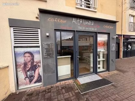 local commercial breuillet