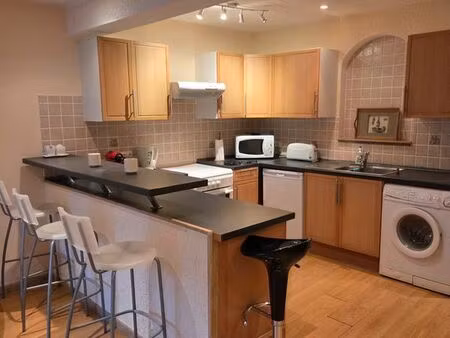 maison 90 m2 t4 avec cour