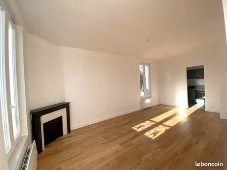 vendre – charmant t3 rénové dans maison de maître des années 30- 57m2 asnières sur seine