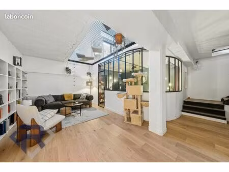 loft/atelier/surface 4 pièces 167 m²