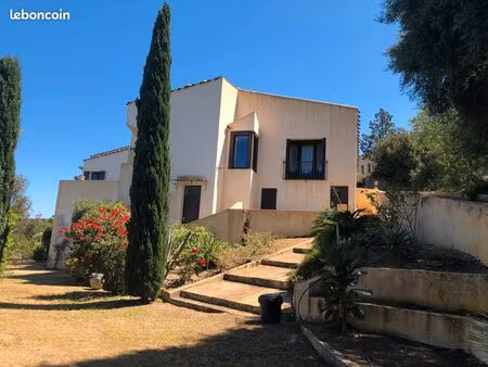 3 pièces meuble vue mer et port