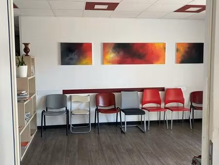 locaux dans centre paramédical