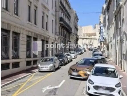 local commercial 739 m²