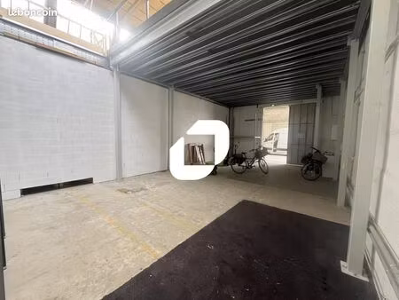 local d'activité 193 m²