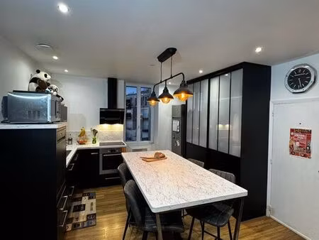 t2 rénové 58 m² centre ville