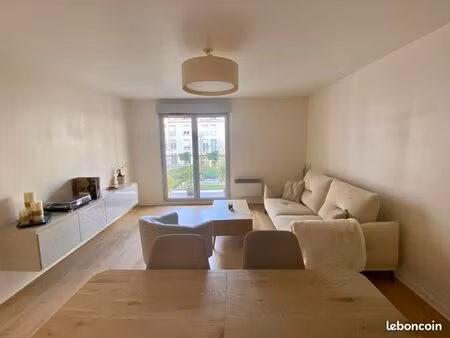 superbe 3 pièces lumineux avec parking aux portes de paris