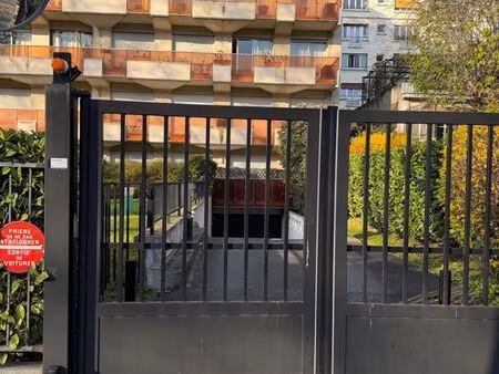 place parking quartier bineau