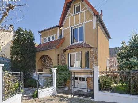 maison familiale avec cachet 7 pièces quartier petite garenne (limitrophe les vallées) 145