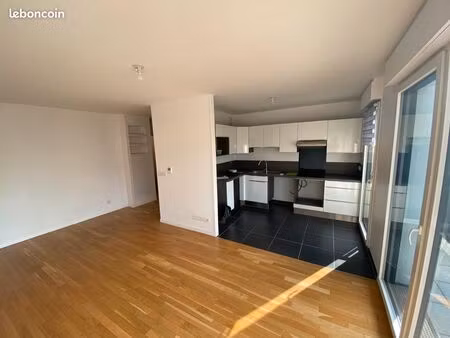 location vide beau 2-pièces 50m² avec balcon 4m²-bel immeuble 2019-centre ville châtillon 