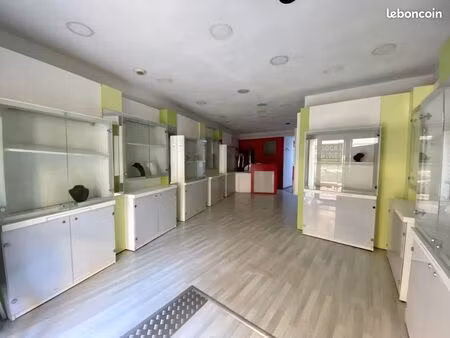 a louer commerce plein centre ville