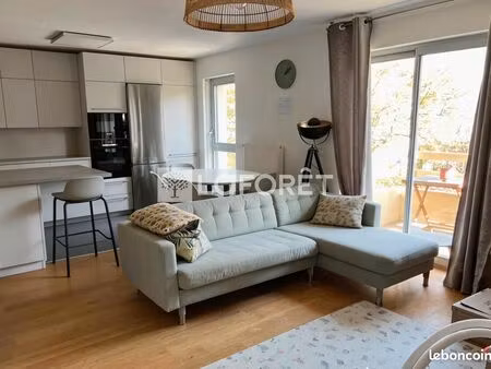 appartement 4 pièces 74 m²