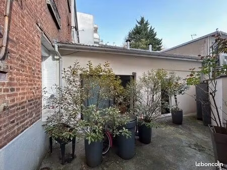 appartement / maison atypique – 56 m² (80 m² au sol)