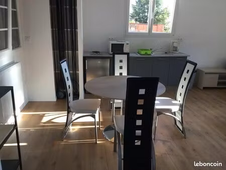 t2 meublé de 45m2 étudiant à 200m de l’iut