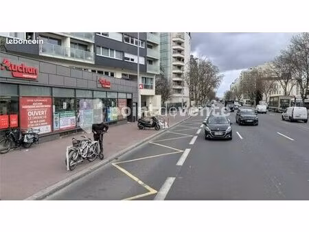 commerce beauté/coiffure 130 m²