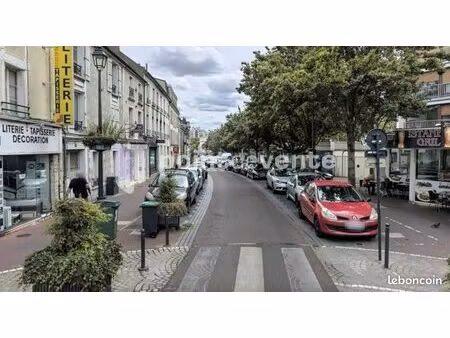 salon de thé 105 m²