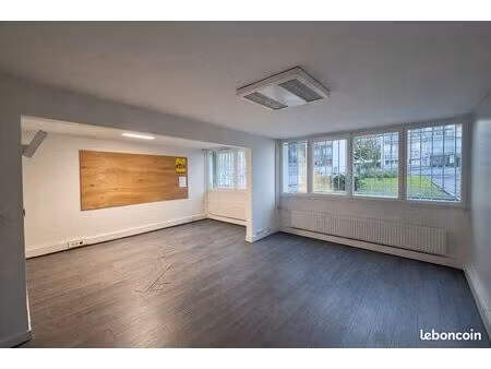 local 150 m² montrouge