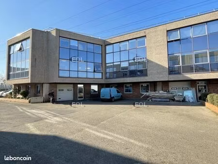 local d'activité 372 m²