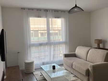 studio meublé de 29 m² – rue volta