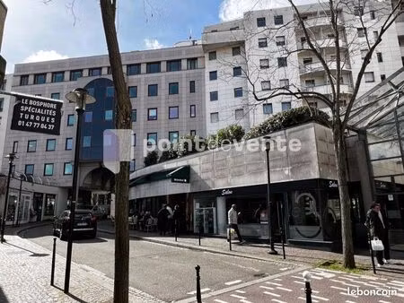 local commercial 245 m²