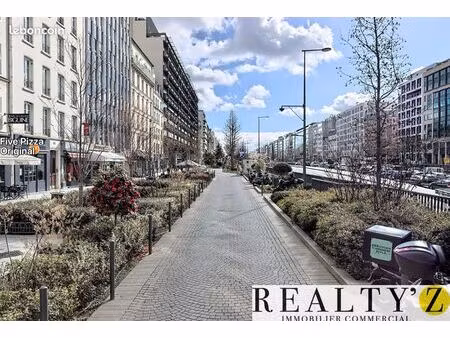 local commercial 75 m²