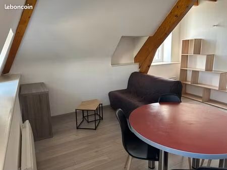 loue t3 duplex meublé centre ville