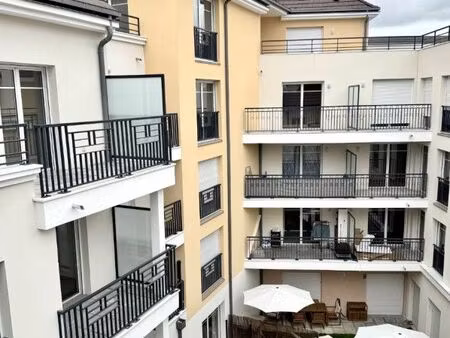 appartement 3 pièces 80 m²