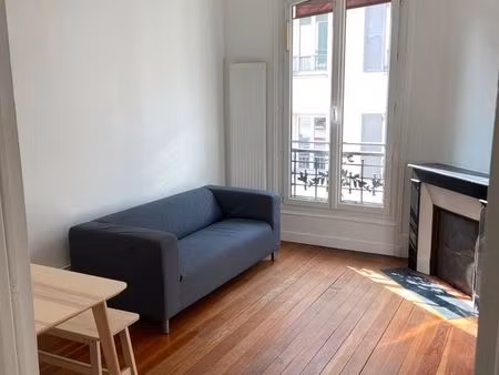 t2 centre ville cachan 950/mois 35m2