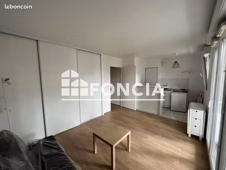 studio 1 pièce 25 m²