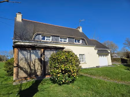 vente a vendre maison avec fort potentiel environnement calme proche du lac de guerledan s