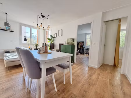 toulon - haut claret  t3 entièrement rénové avec balcon  cav