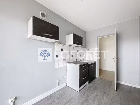 location appartement - argenton-l'eglise