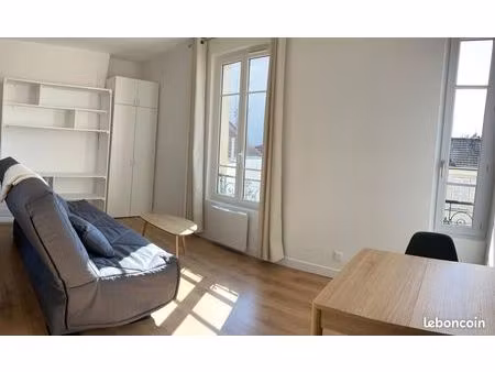 studio meublé 23 m2 - centre ville charenton le pont