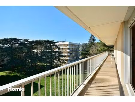 appartement t6 de 128 m2 à lyon 69009