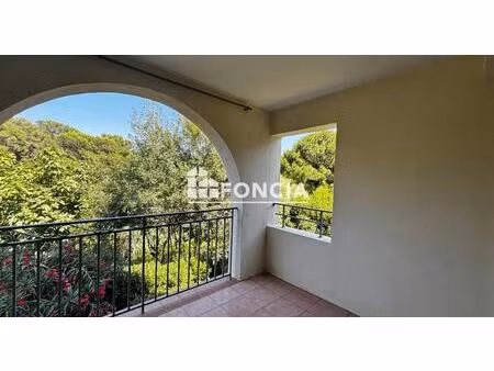 t2 - domaine de la coudoulière- résidence prisée avec piscine