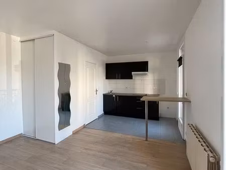 appartement f1 avec véranda - villiers sur marne
