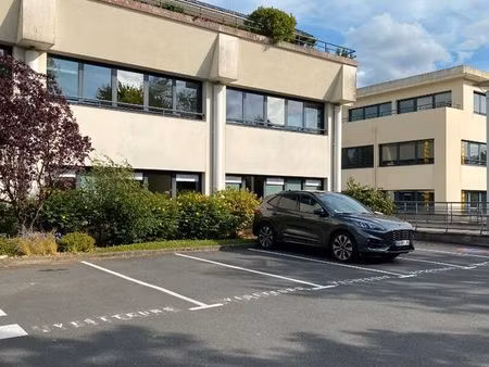 bureaux 29 m² caen