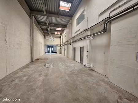 local d'activité 639 m²