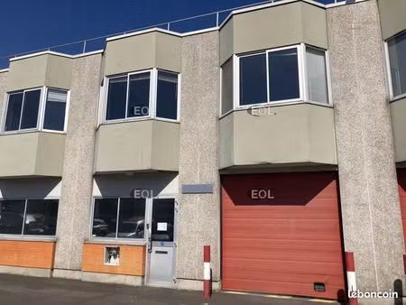 local d'activité 427 m²