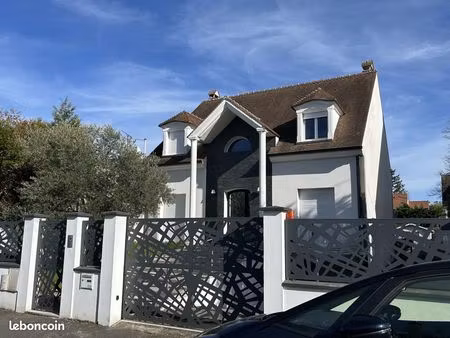 maison 6 pièces 148m2